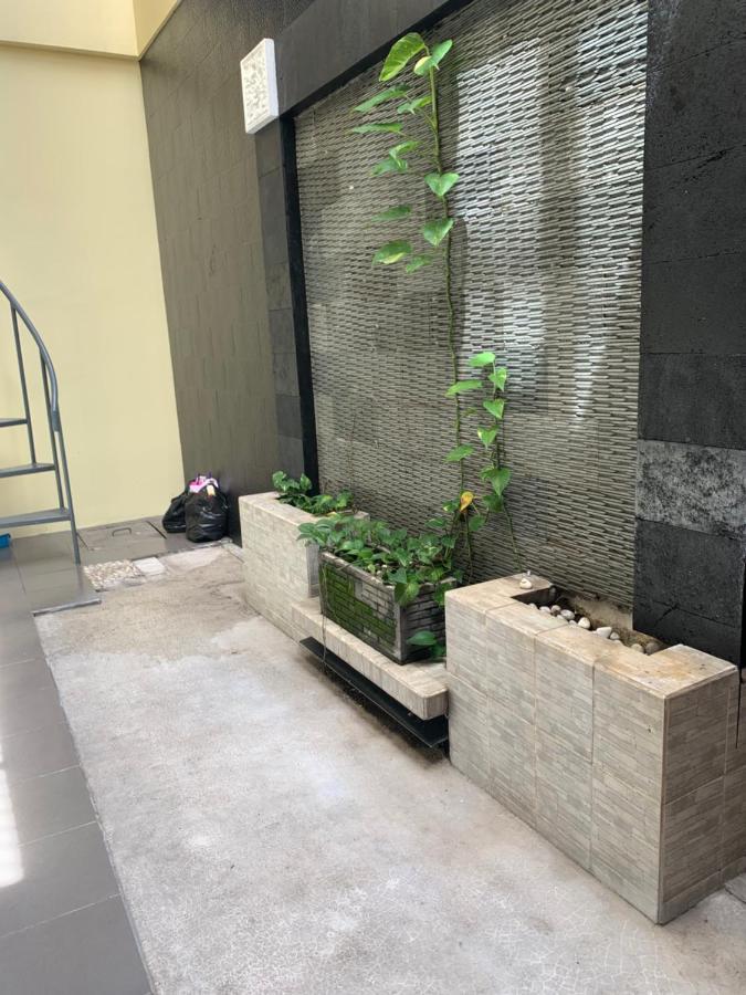 Platinum Setramurni Guest House Bandung 3Br Esterno foto